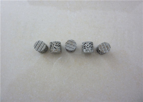 5 - 100μM은 석영 도가니 산업을 위한 와이어 메쉬 필터 스크린 산중화제를 소결시켰습니다