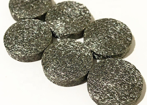 AISI304 14X10mm은 눈 거품 창 필터를 위한 편직 와이어 메쉬를 압축했습니다