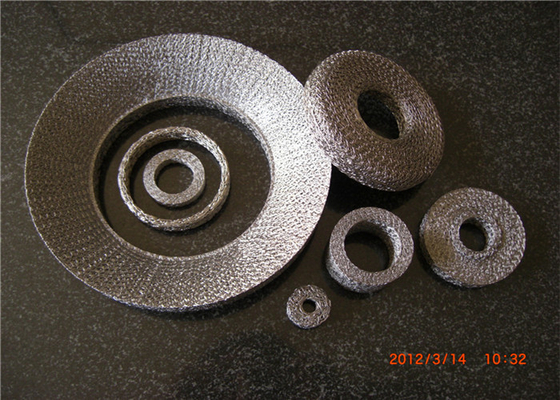 압축된 편직 와이어 메쉬는 자동차 엔진음을 위해 Dia.50mm AISI 316L을 패킹을 합니다